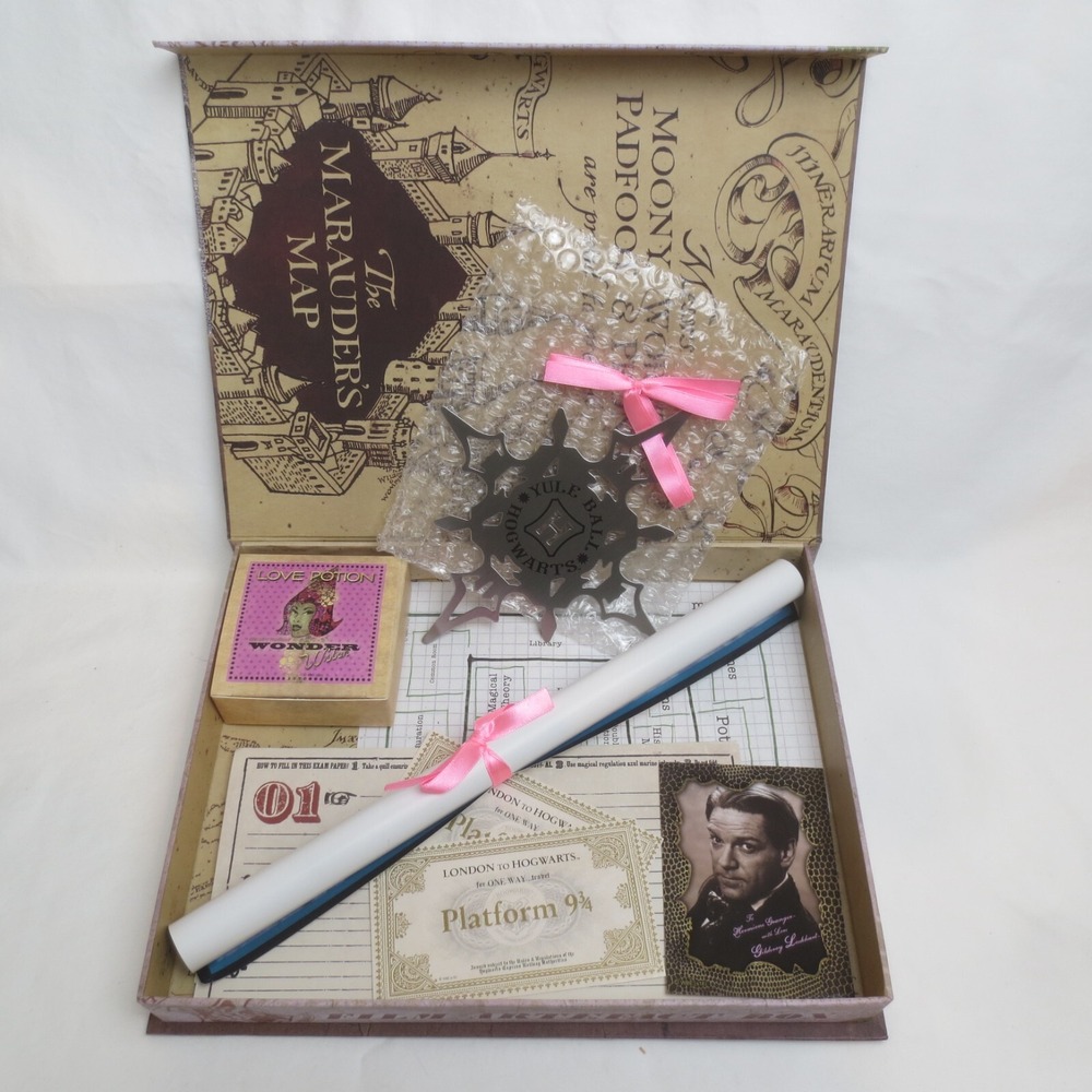 The Noble Collection Hermione Granger Film Artefact Box